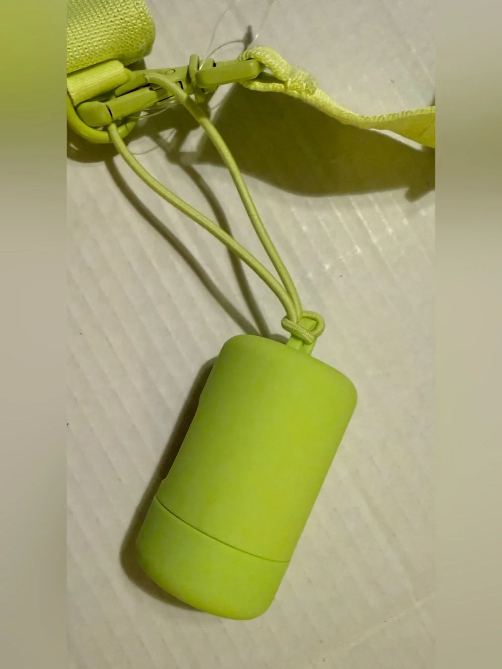 Wild One Treat Pouch Limited Edition Limeade Neon Green Poop Bag Dispenser NWOT
